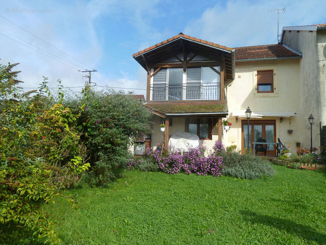 Maison à CHAUMONT-DEVANT-DAMVILLERS