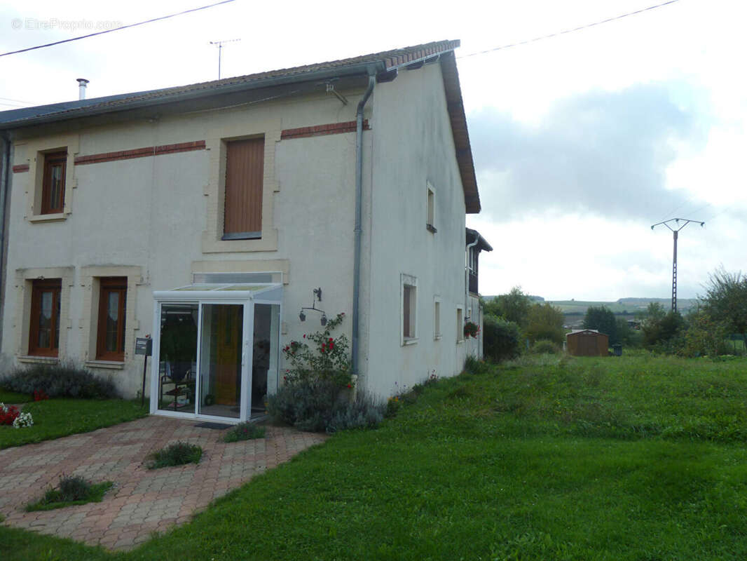 Maison à CHAUMONT-DEVANT-DAMVILLERS