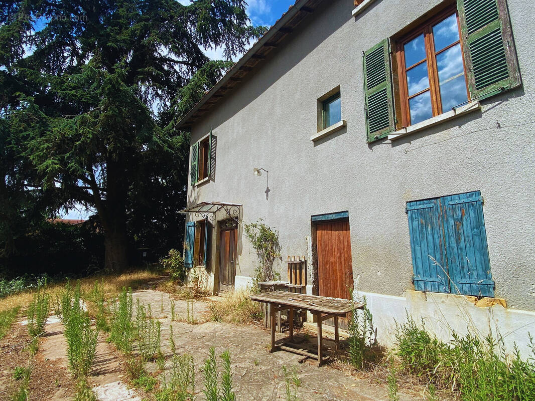 Maison à BESSENAY