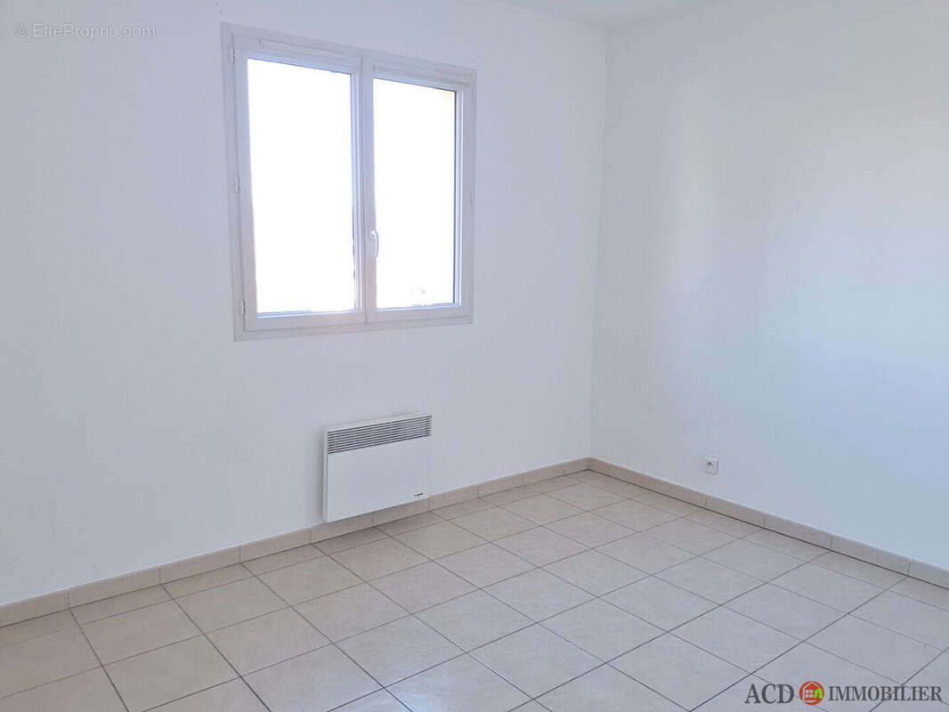 Appartement à VELAUX