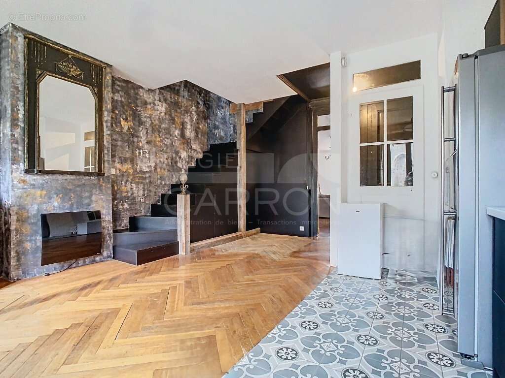 Appartement à LYON-5E