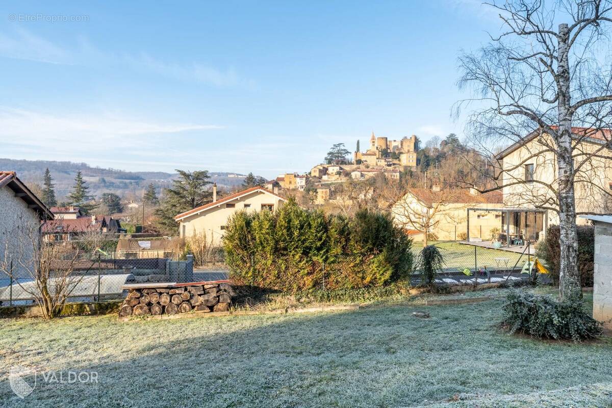 Terrain à CHATILLON