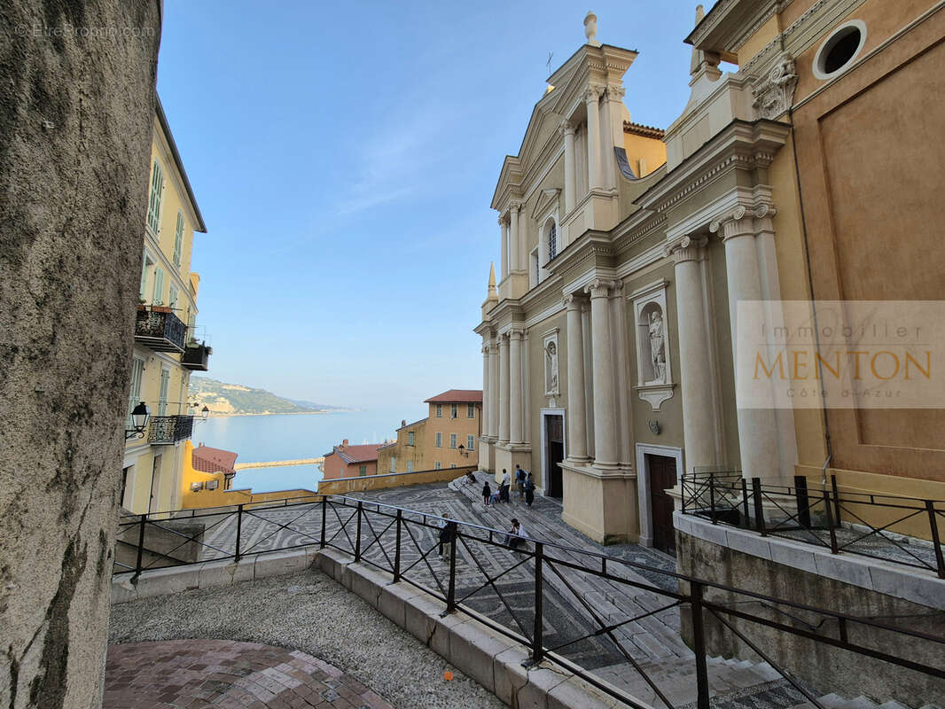 Appartement à MENTON