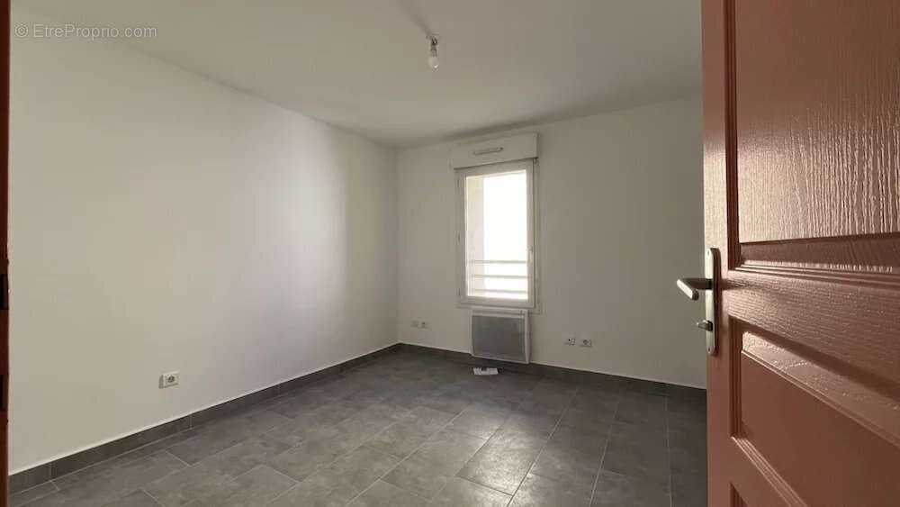 Appartement à MARSEILLE-3E