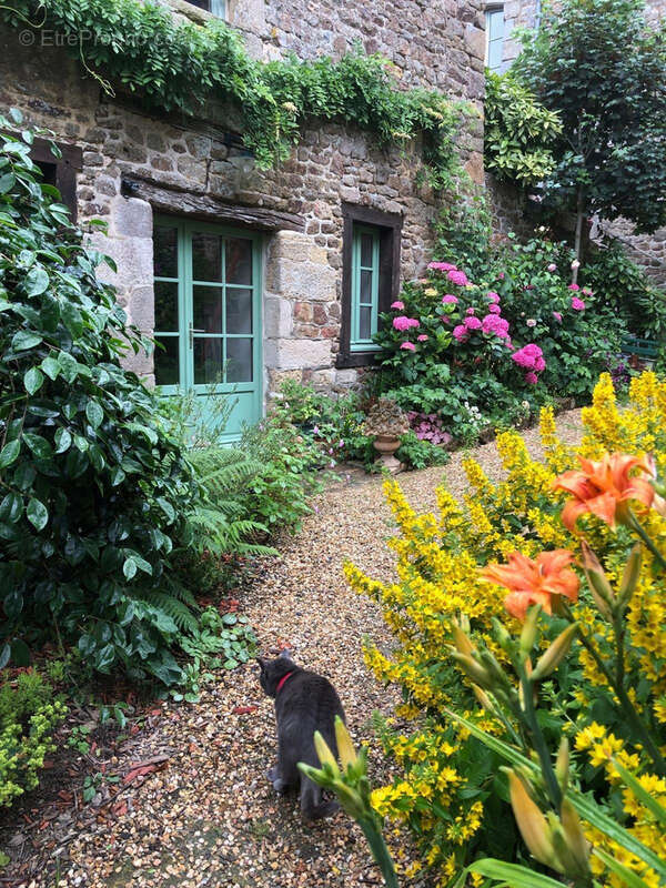 Maison à BECHEREL