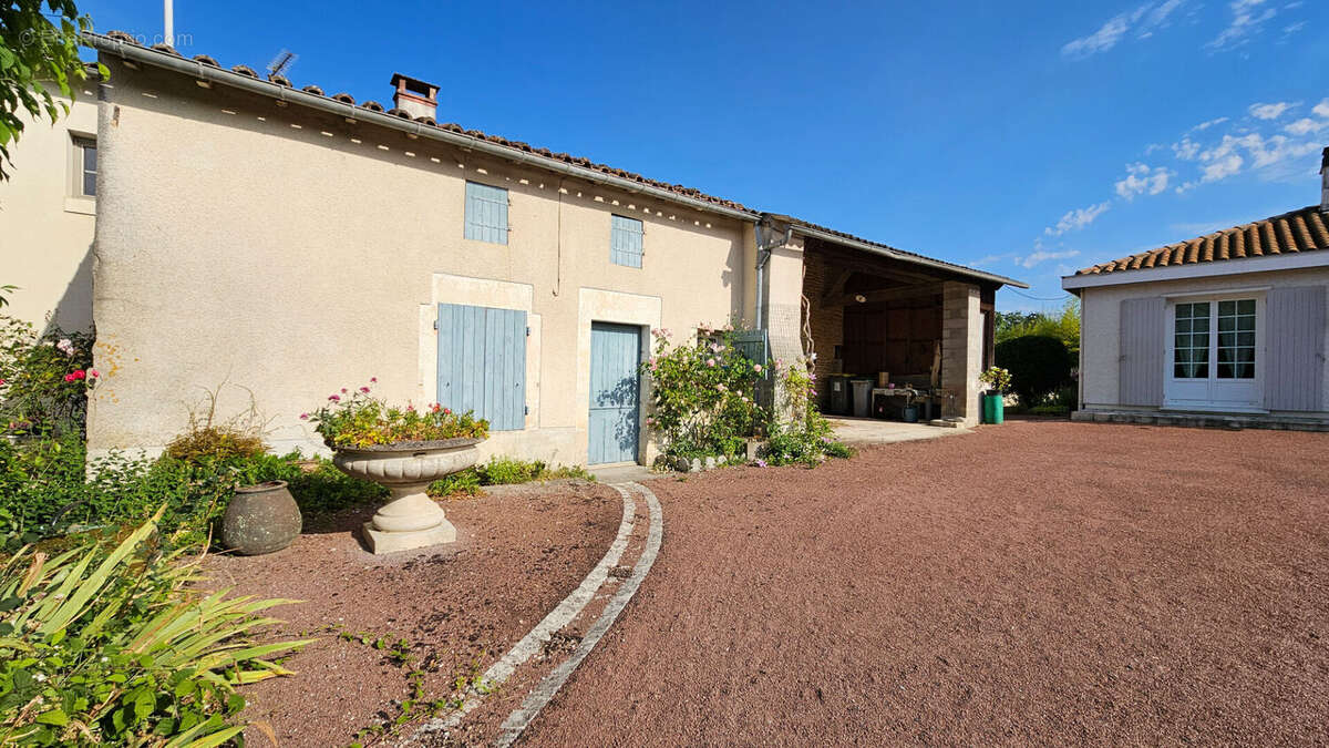 Maison à LE BOURDET