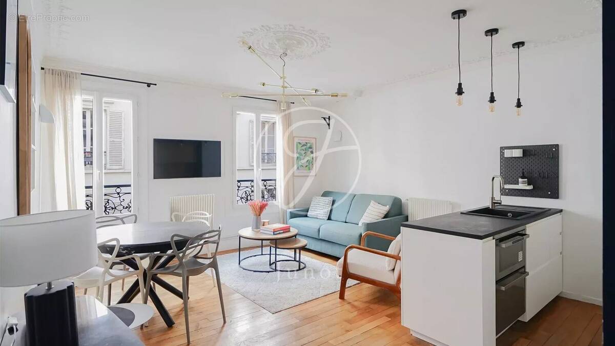 Appartement à PARIS-18E