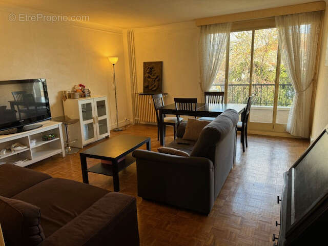 Appartement à CHAMPIGNY-SUR-MARNE