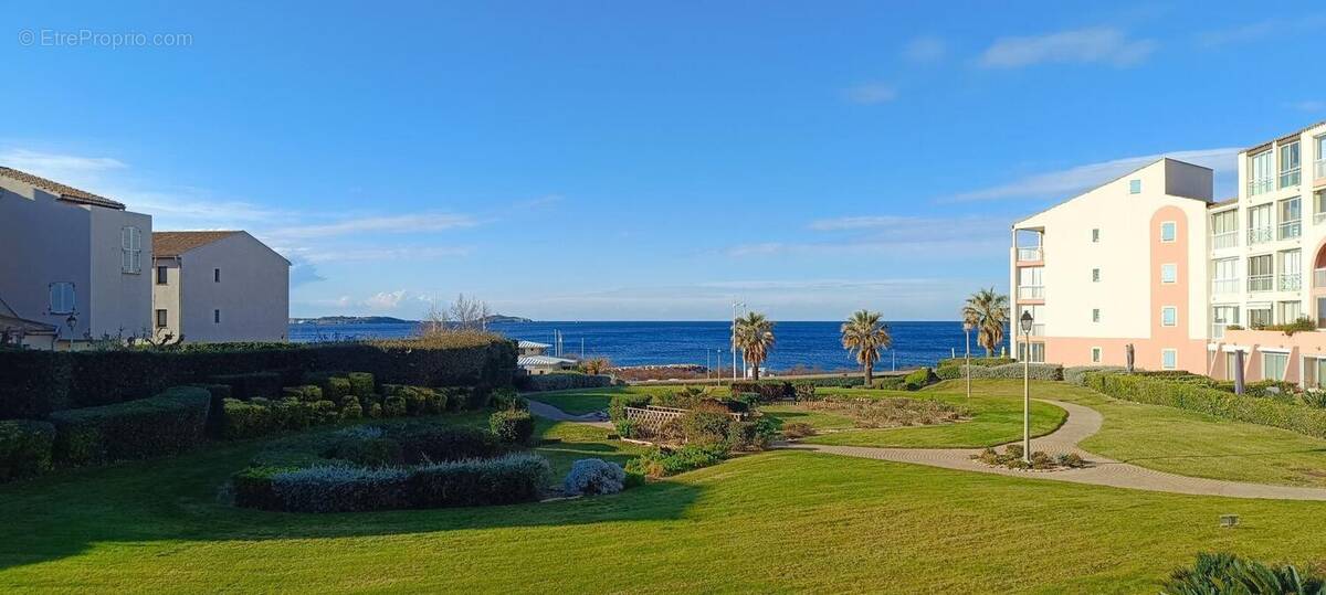 Appartement à SIX-FOURS-LES-PLAGES