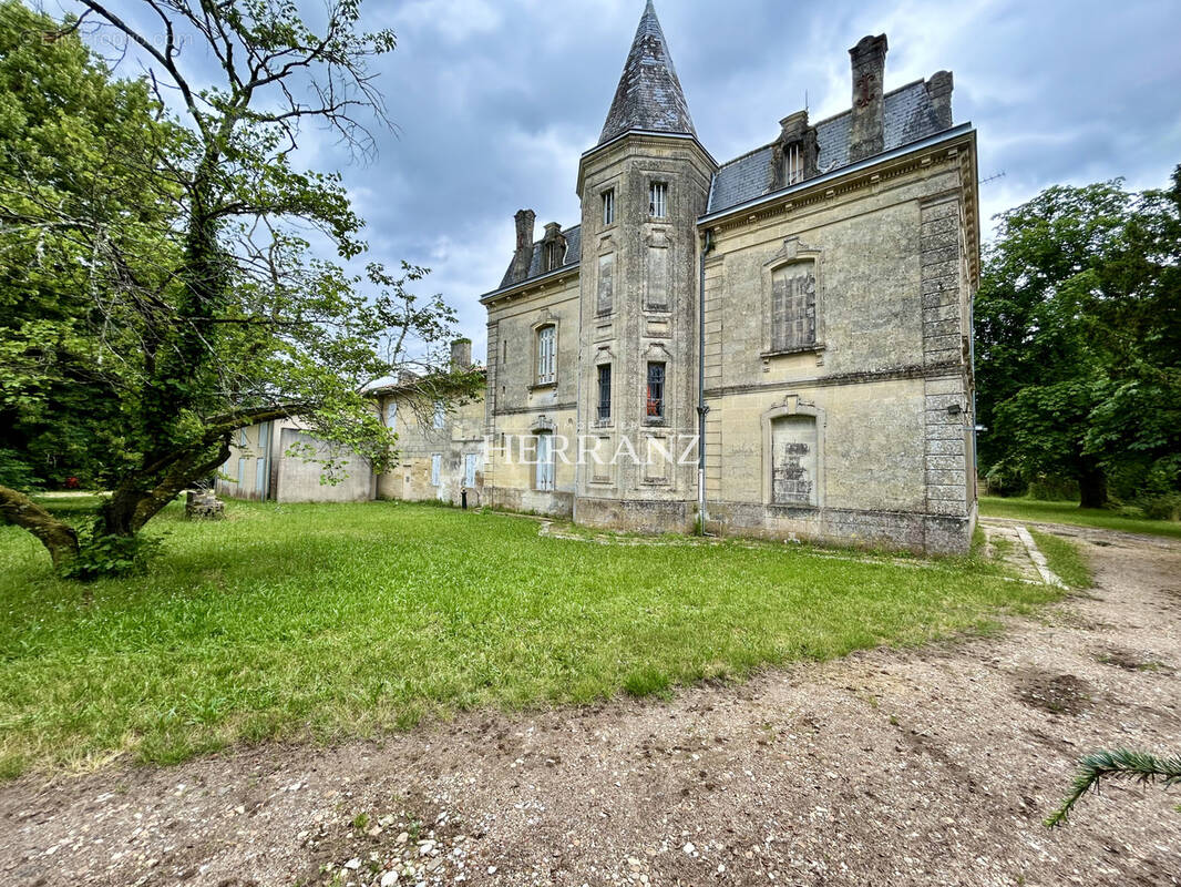 Maison à SAINT-DENIS-DE-PILE