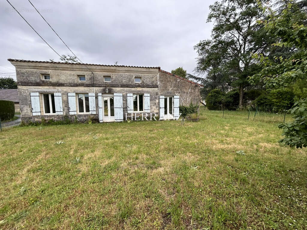 Maison à SAINT-DENIS-DE-PILE