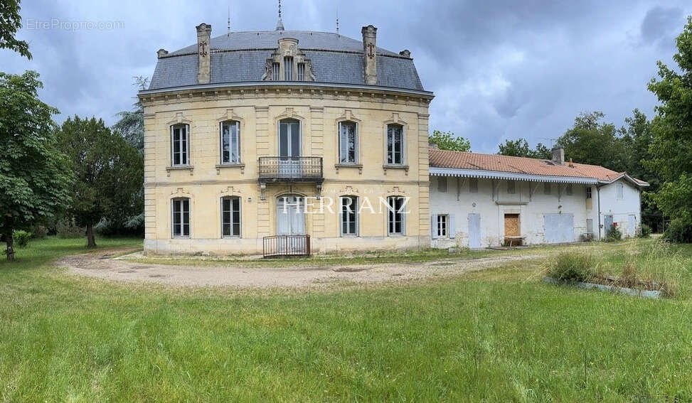 Maison à SAINT-DENIS-DE-PILE