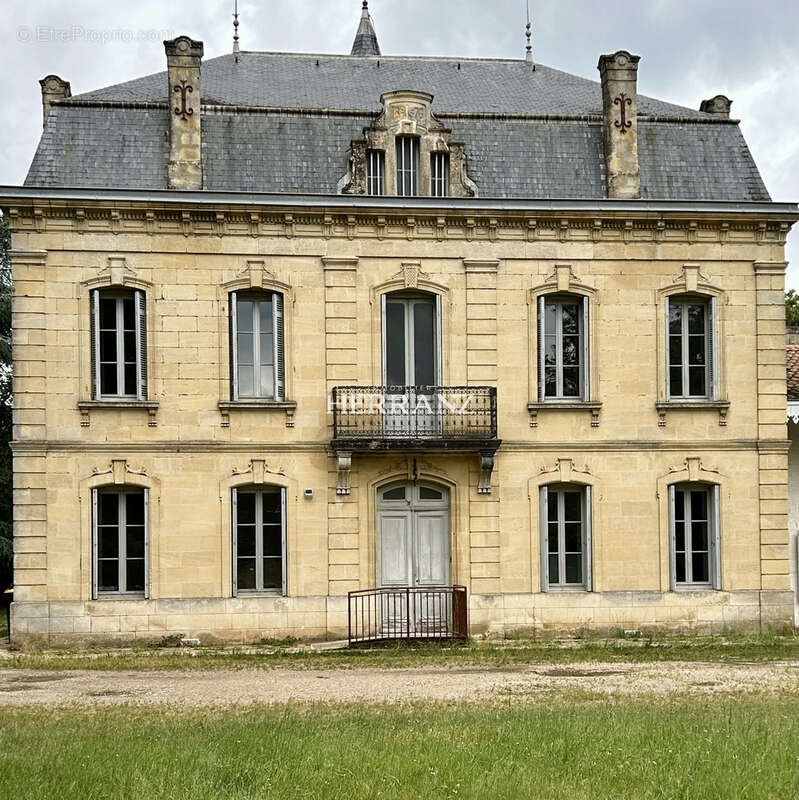 Maison à SAINT-DENIS-DE-PILE