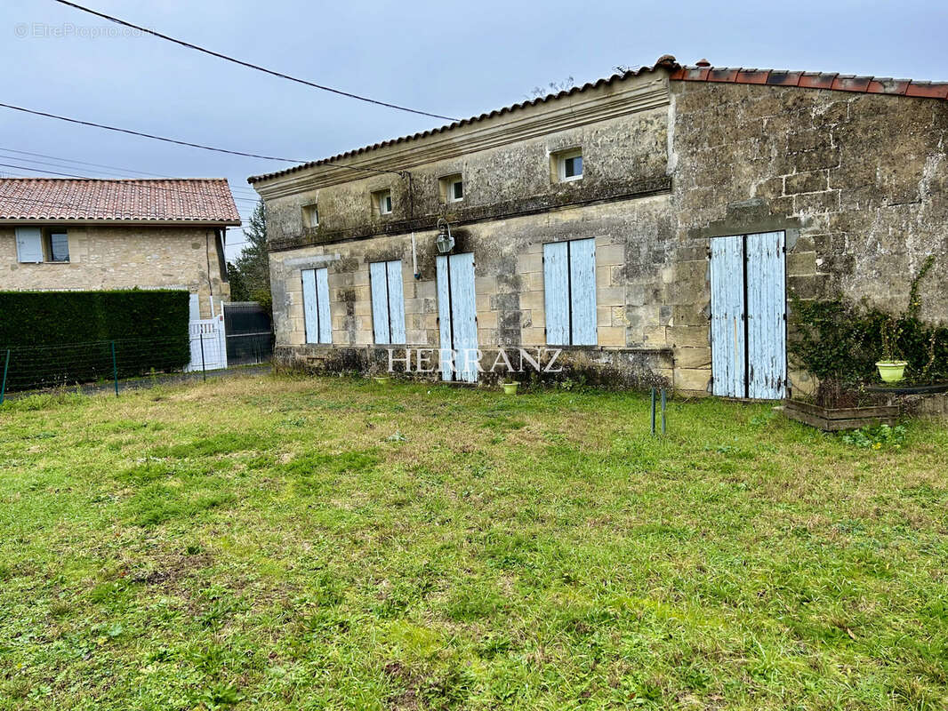 Maison à SAINT-DENIS-DE-PILE