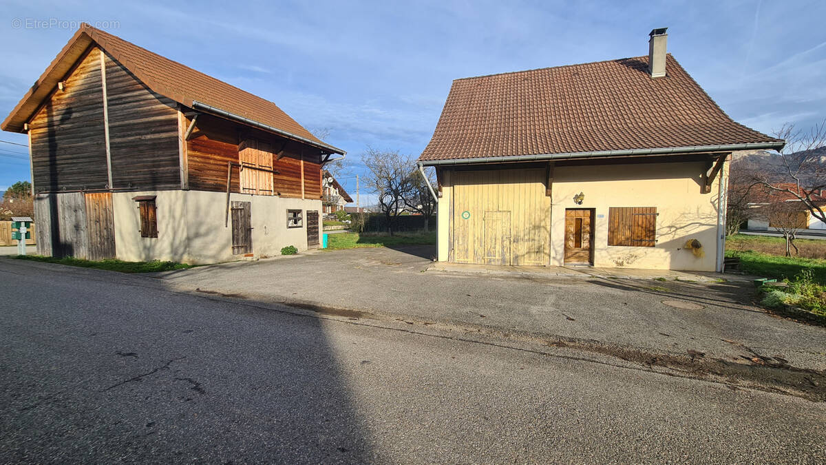 Maison à SAINT-PIERRE-EN-FAUCIGNY