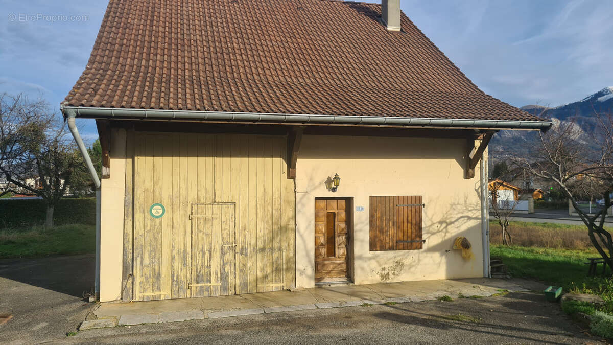 Maison à SAINT-PIERRE-EN-FAUCIGNY