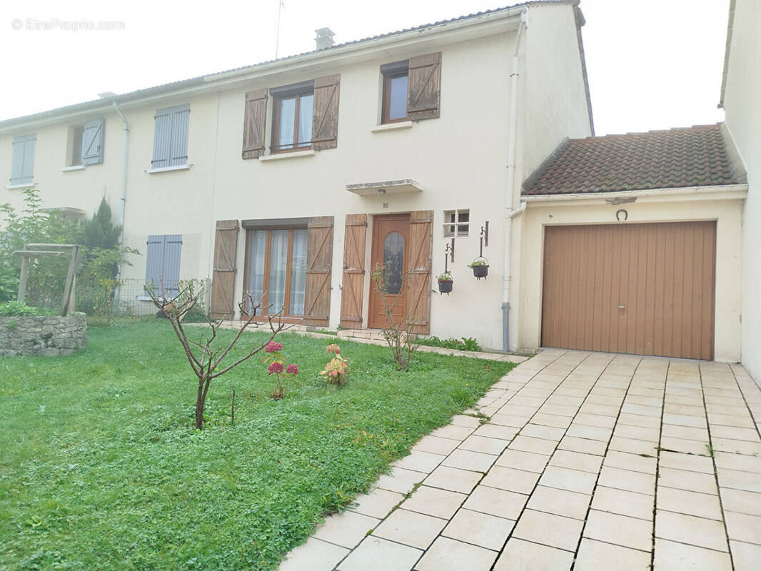 Maison à BEAUVAIS