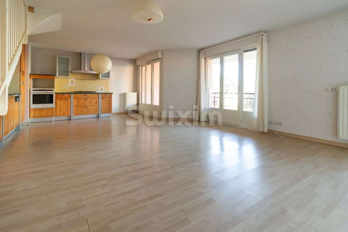 Appartement à EVIAN-LES-BAINS