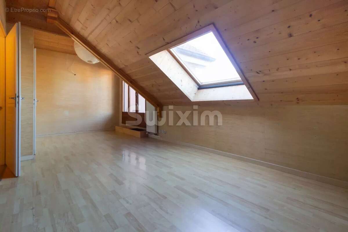 Appartement à EVIAN-LES-BAINS