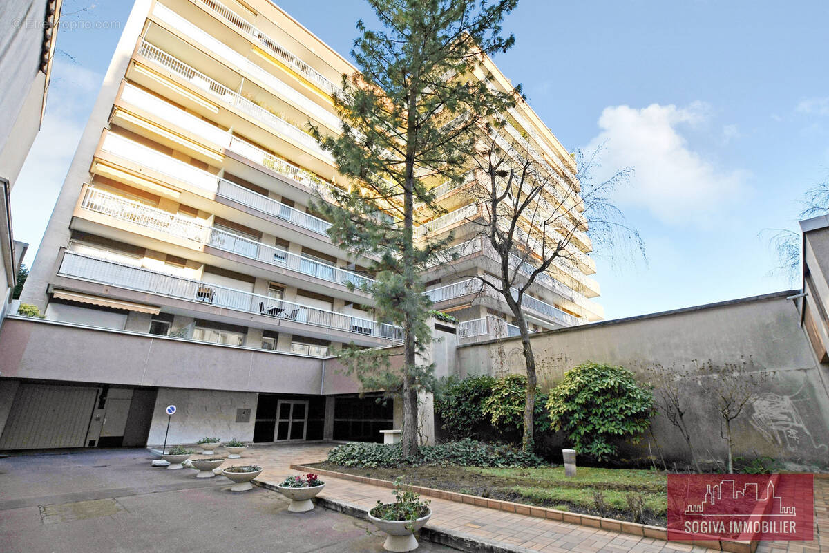 Appartement à PARIS-12E