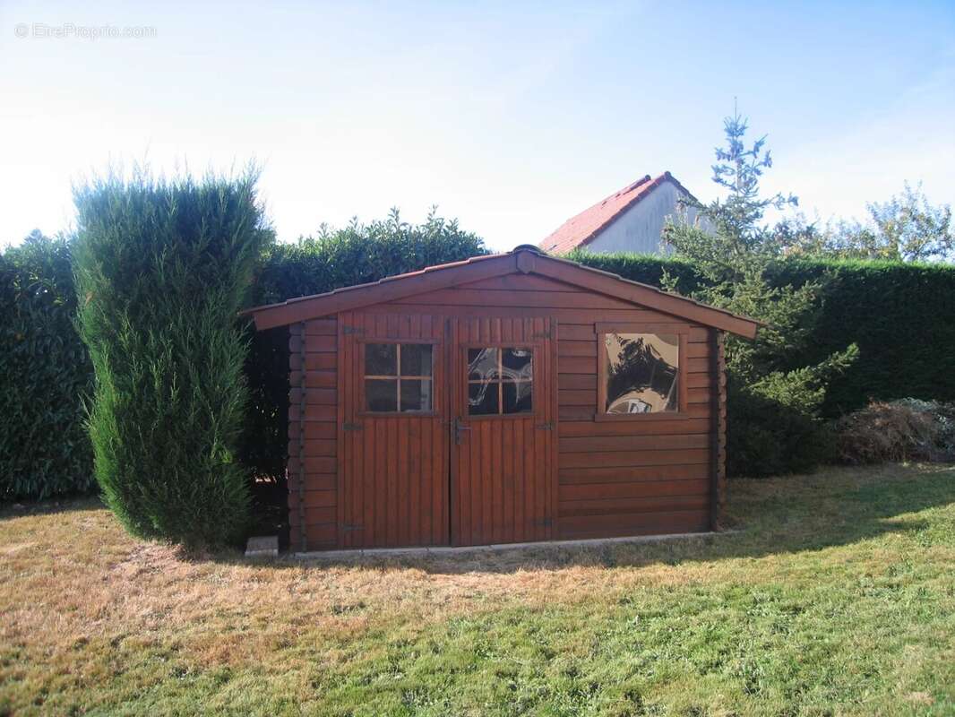 Maison à SAINT-HILAIRE-EN-MORVAN