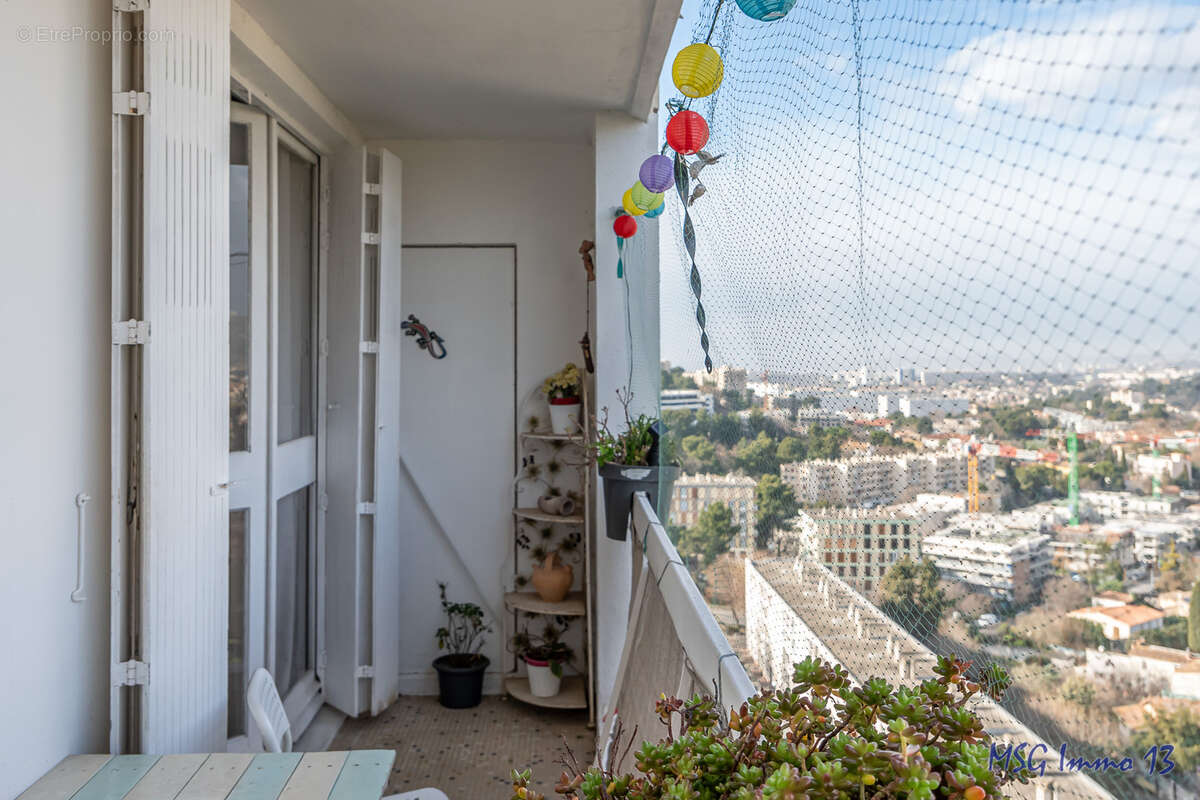 Appartement à MARSEILLE-13E