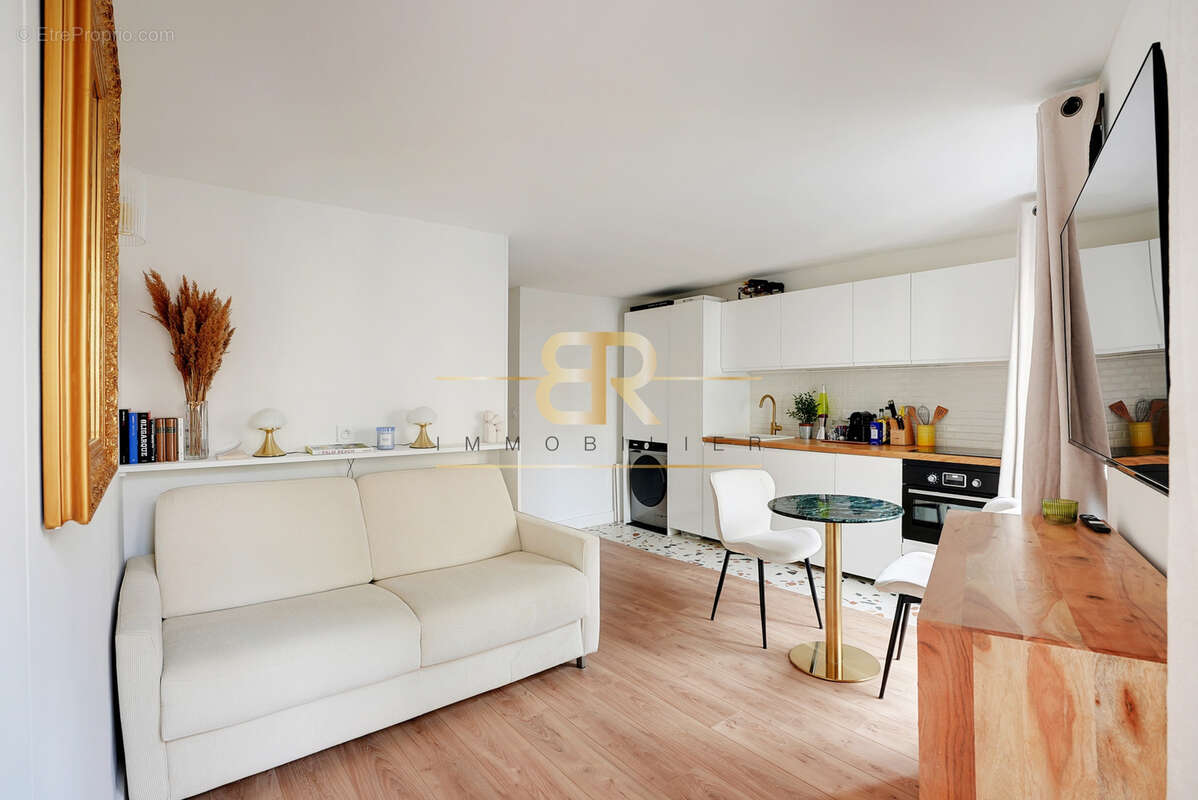 Appartement à PARIS-11E