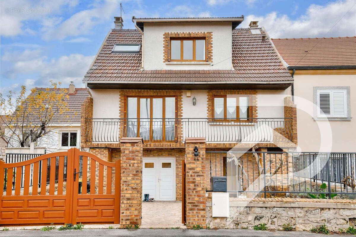 Maison à VITRY-SUR-SEINE