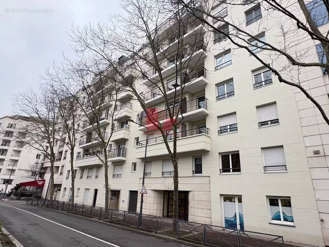 Appartement à ISSY-LES-MOULINEAUX