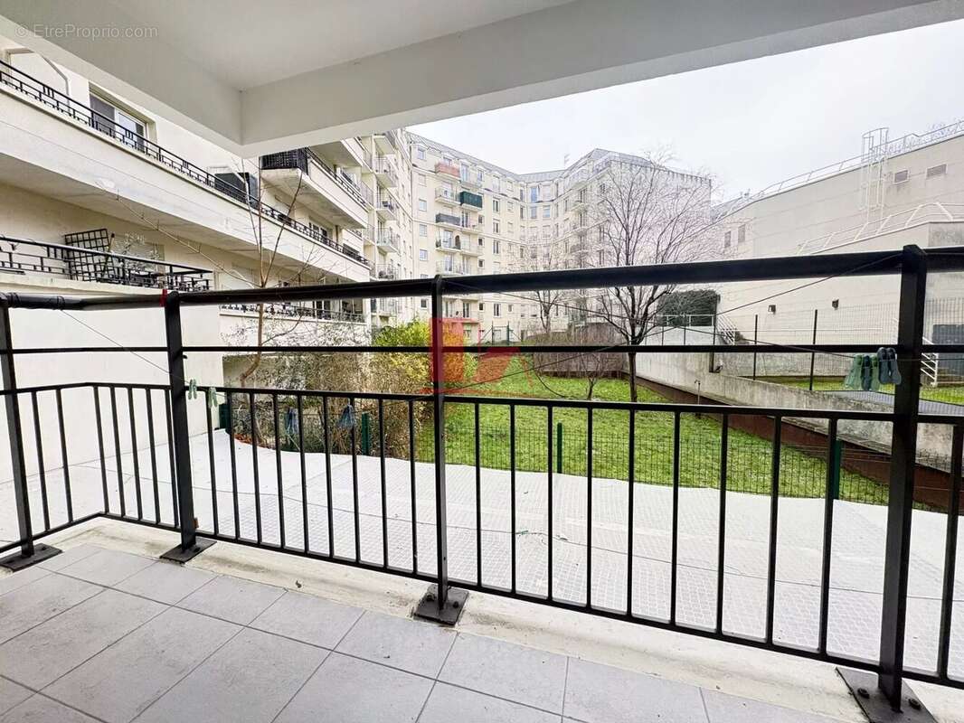 Appartement à ISSY-LES-MOULINEAUX