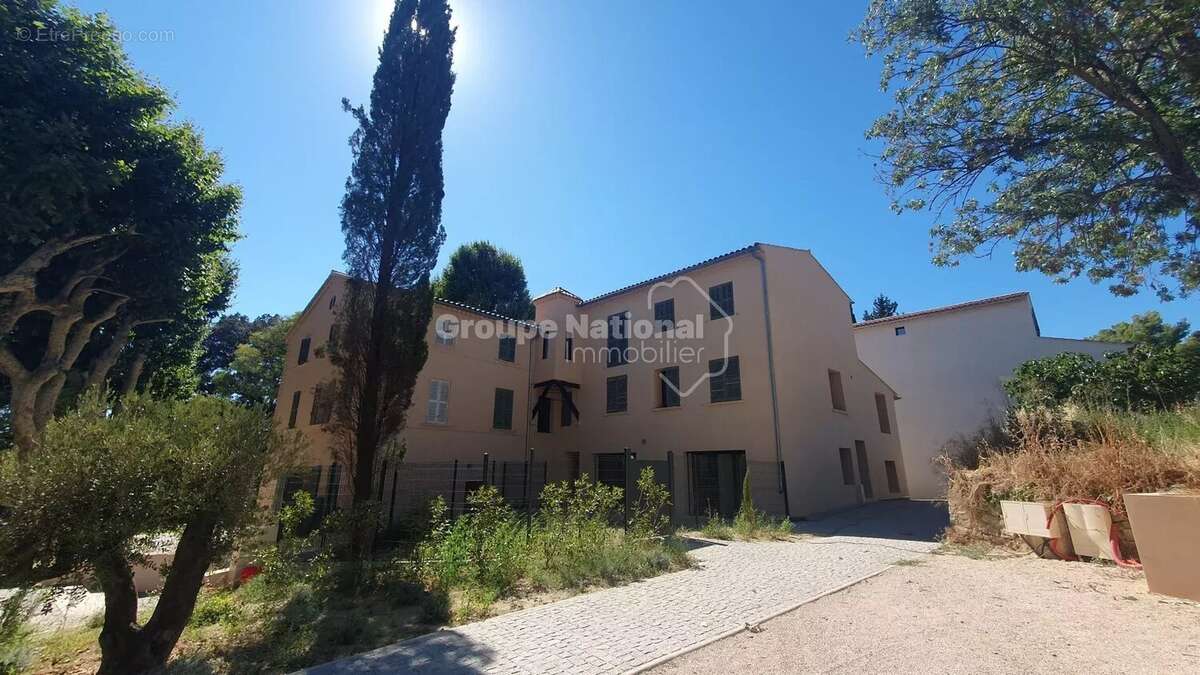 Appartement à LE CASTELLET