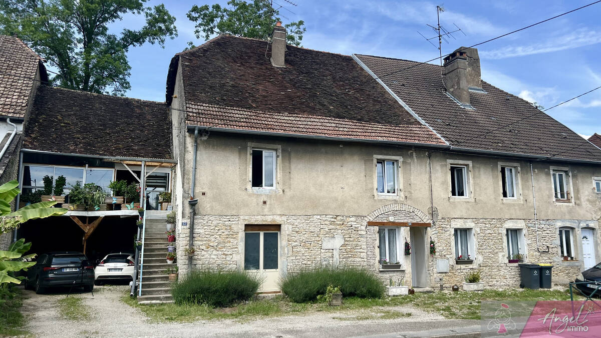 Appartement à ORCHAMPS