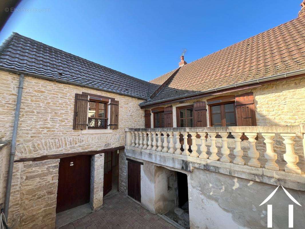 Maison à SANTENAY