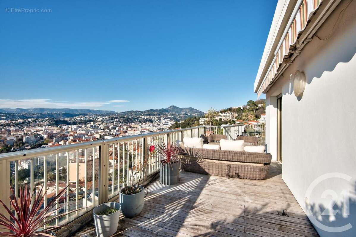 Appartement à NICE