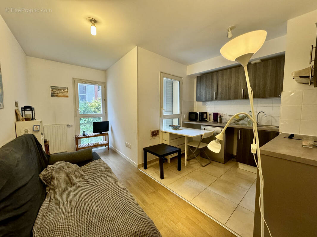 Appartement à PARIS-20E