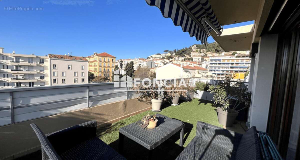 Appartement à HYERES