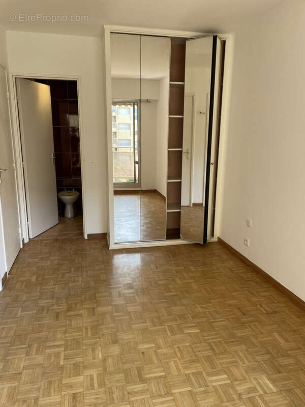 Appartement à MARSEILLE-7E