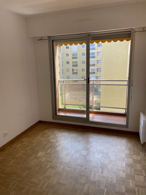 Appartement à MARSEILLE-7E