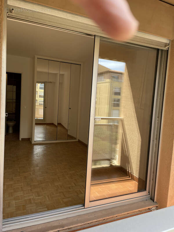 Appartement à MARSEILLE-7E