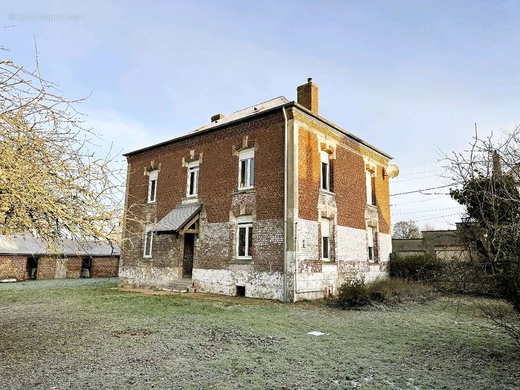 Maison à ACHIET-LE-GRAND