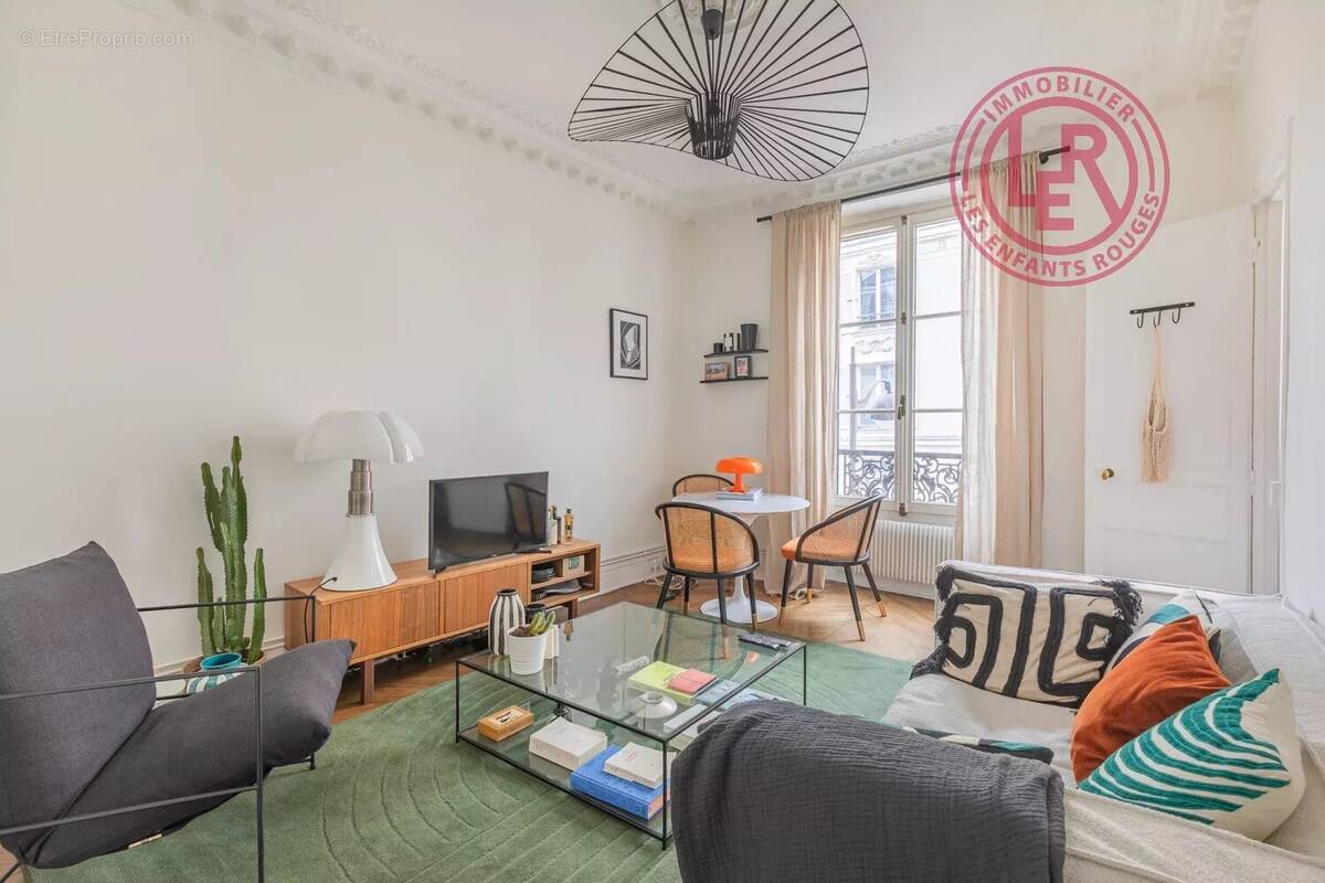 Appartement à PARIS-11E