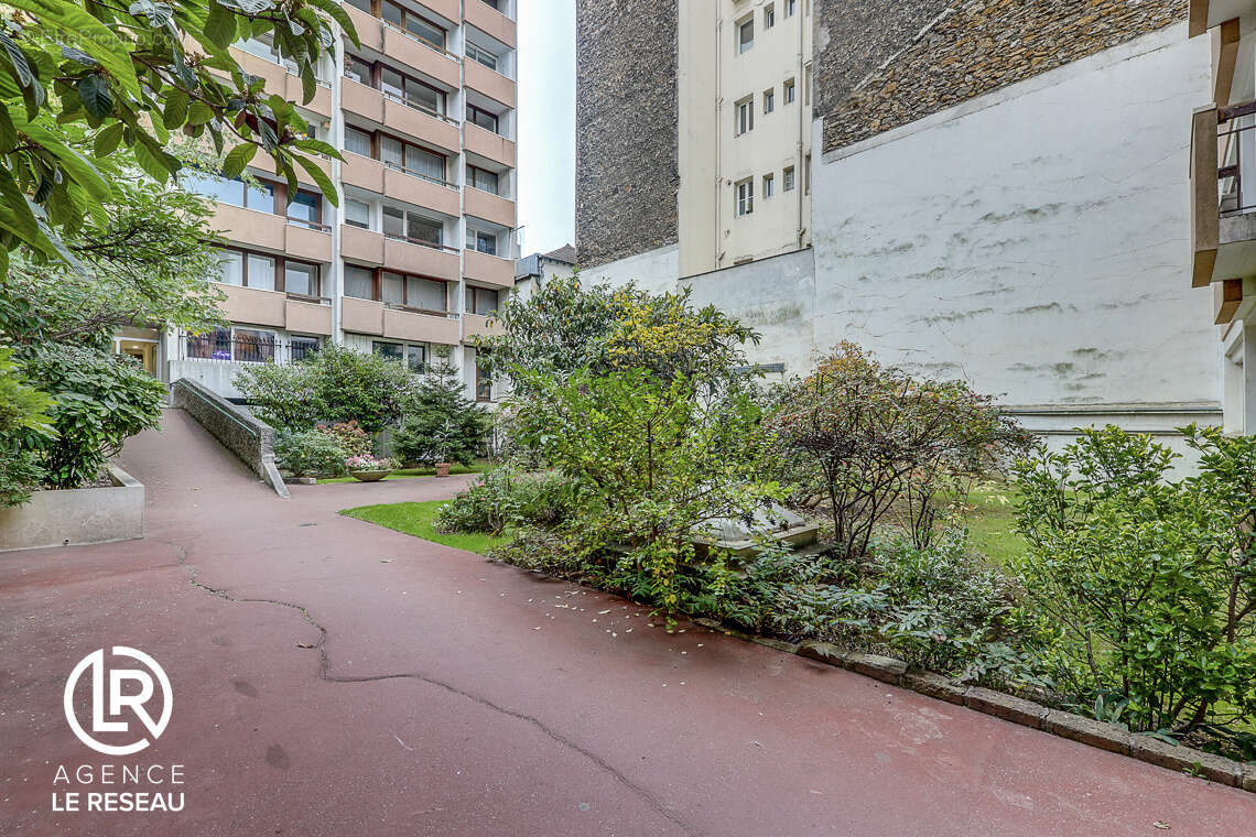 Appartement à PARIS-10E