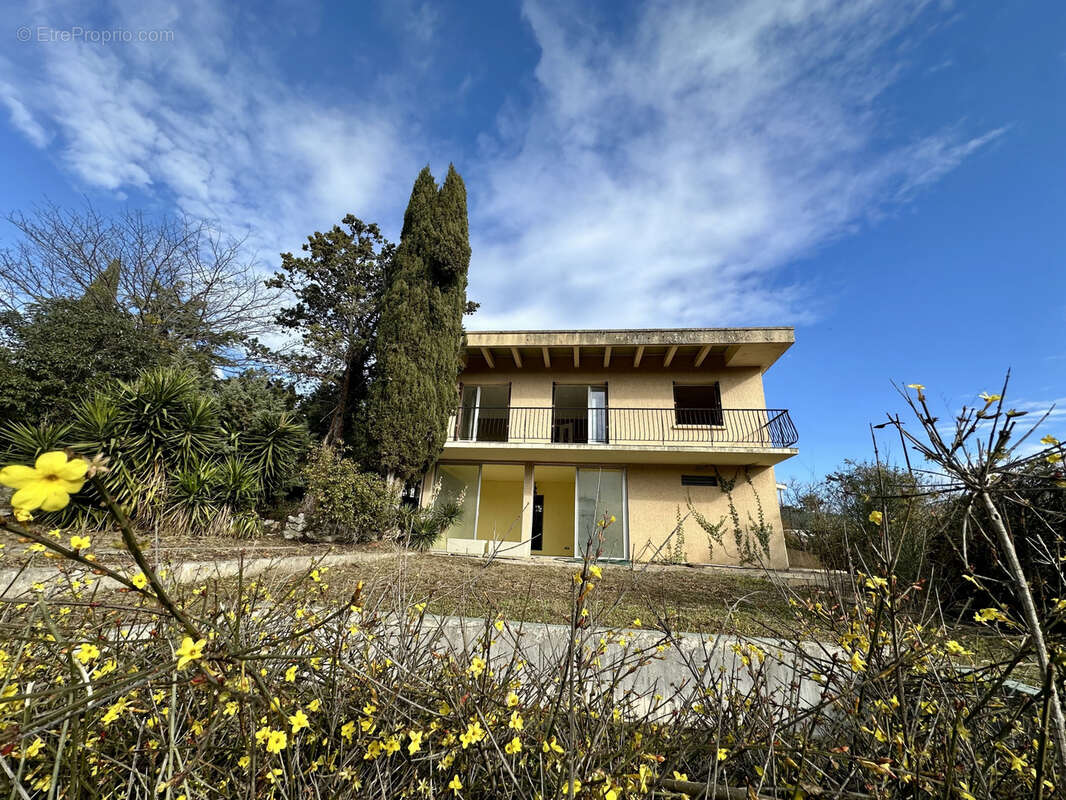 Maison à CARNOUX-EN-PROVENCE