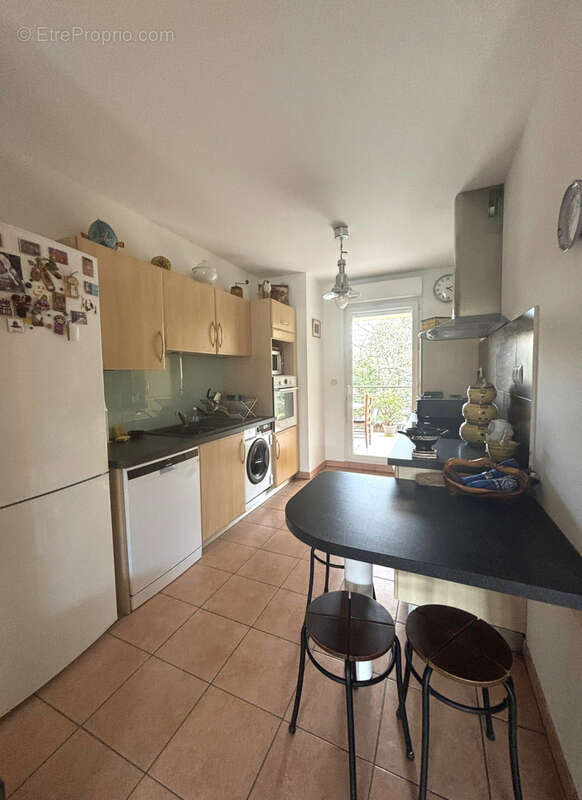 Appartement à MARSEILLE-4E