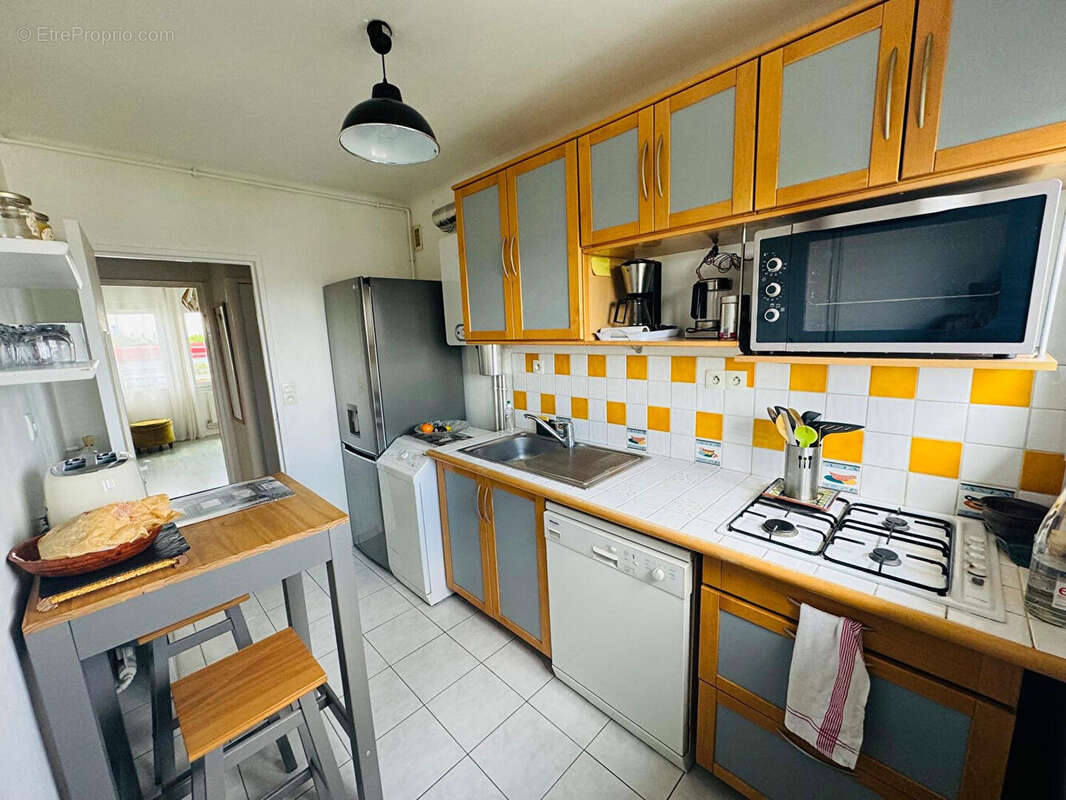 Appartement à SARTROUVILLE