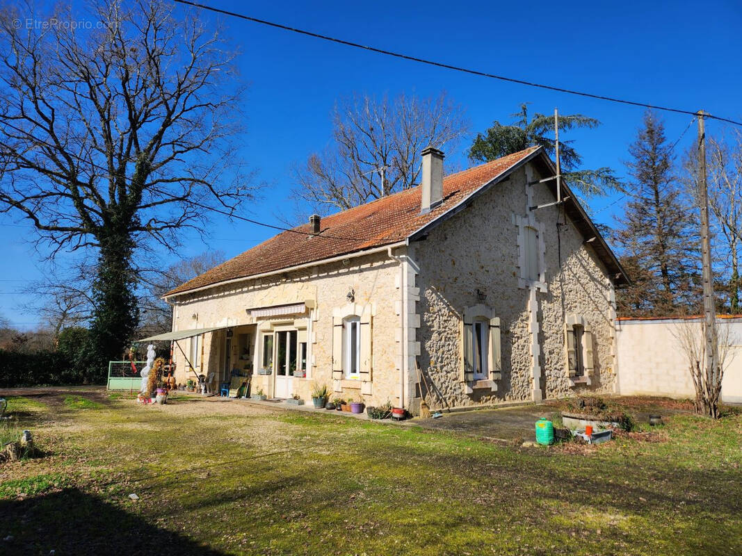 Maison à BEAUPOUYET