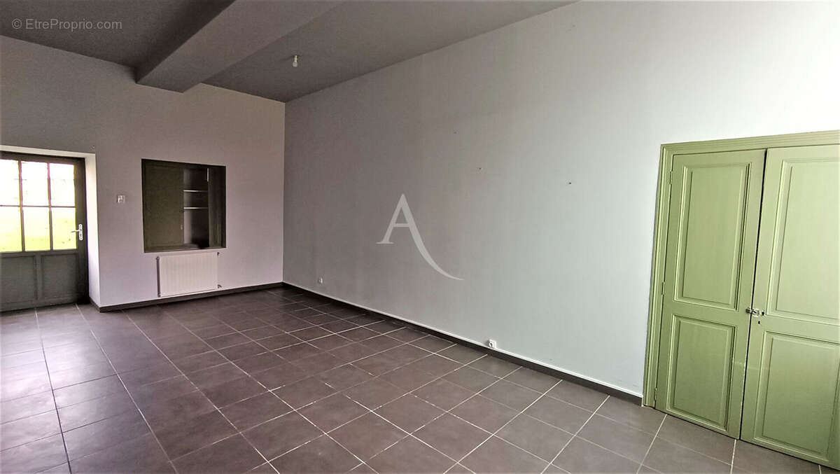 Appartement à LE CELLIER