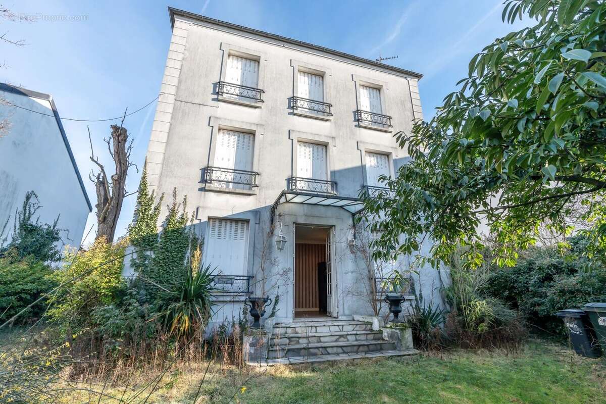 Maison à BRY-SUR-MARNE