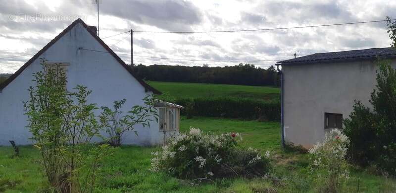 Maison à CHAROLLES