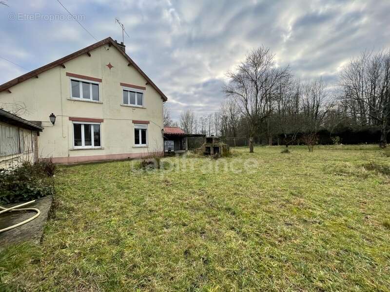 Maison à TERGNIER